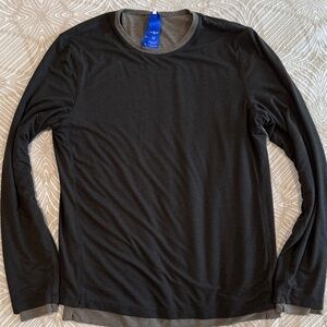 Kit and Ace Black and Gray (reversible) Long Sleeve Tee - size medium